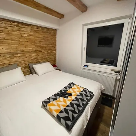 Walter Apartment