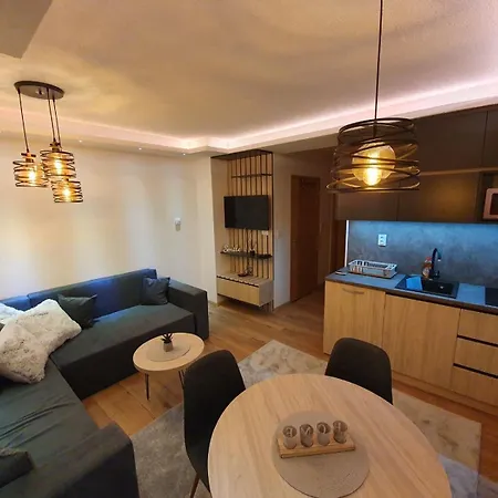 Walter Apartment